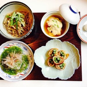BentoYa cooking in Tokyo: Vegan Kawaii Bento making with Mama - Book Online  - Cookly