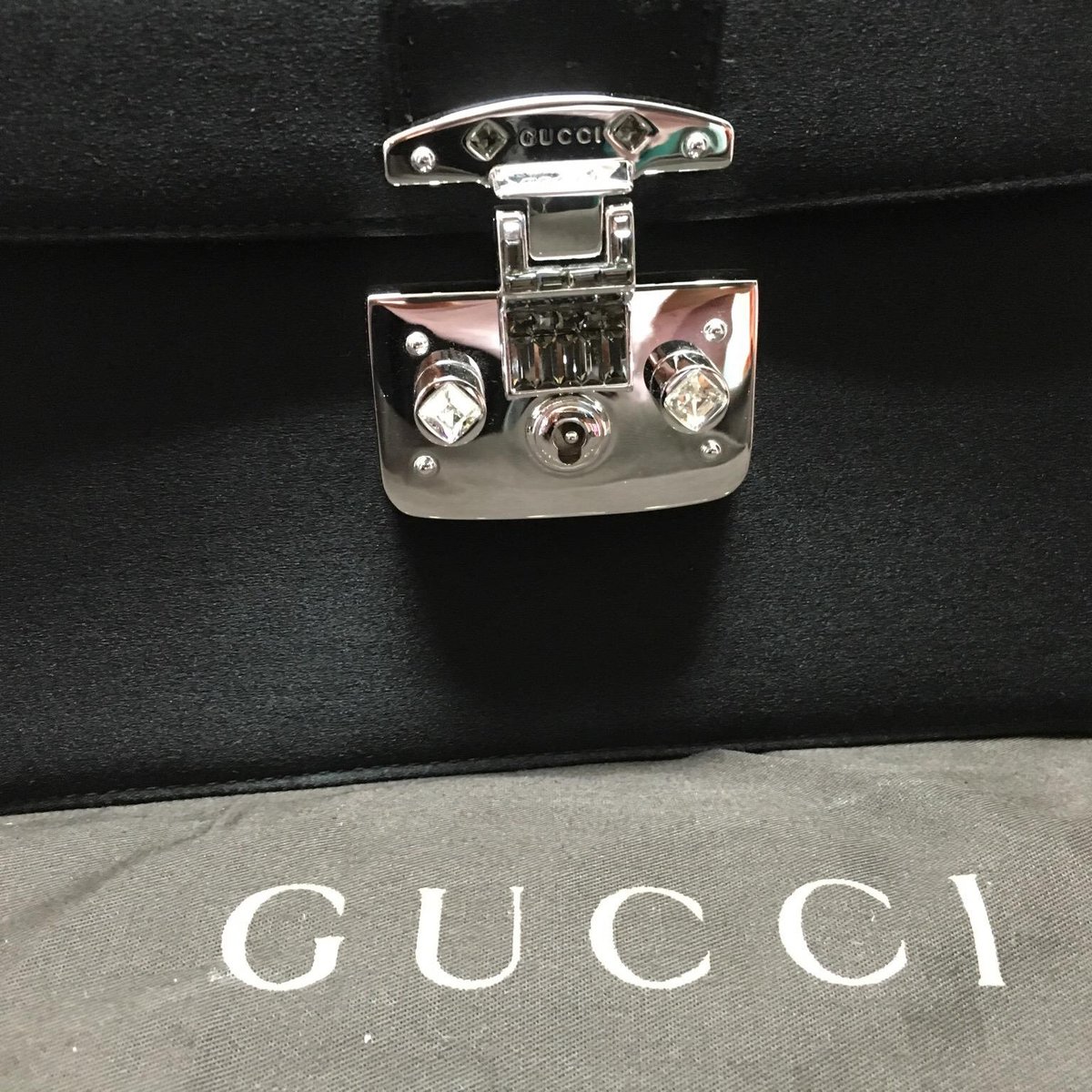 Gucci Outlet Vs The Gucci Store: What's The Difference?