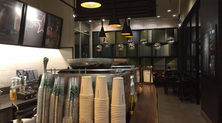 Interior Starbucks Palembang Indah Mall