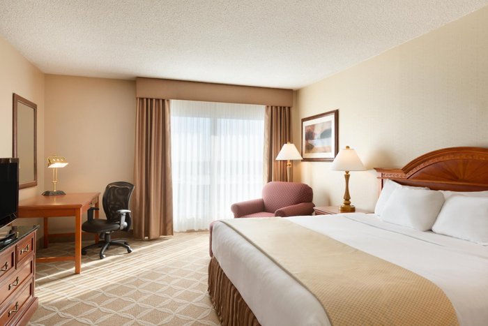 BORDER INN AND SUITES $91 ($̶1̶0̶0̶) - Updated 2024 Prices & Hotel ...