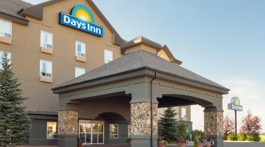 Welcome to Days Inn Medicine Hat