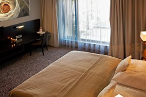 Room & Suite