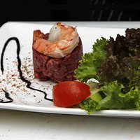 Steaktartar (mit Jumbo Shrimp)
