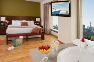 Room & Suite