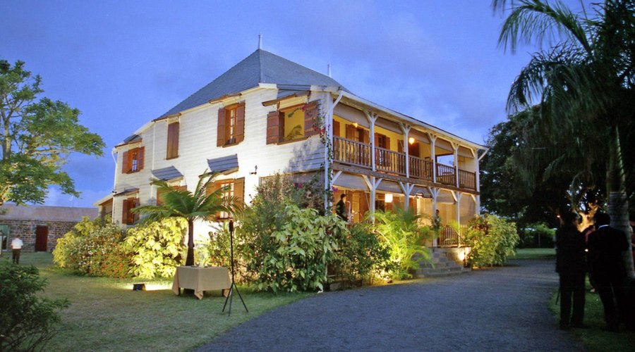 Colonial house