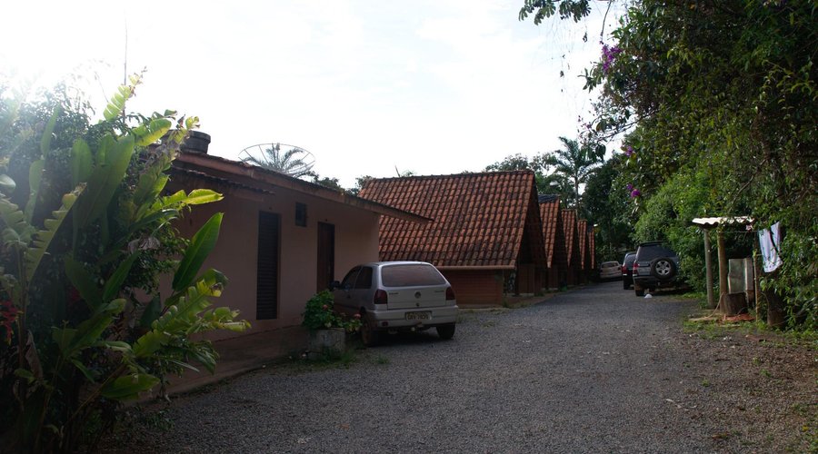 Vista da pousada e dos qaurtos