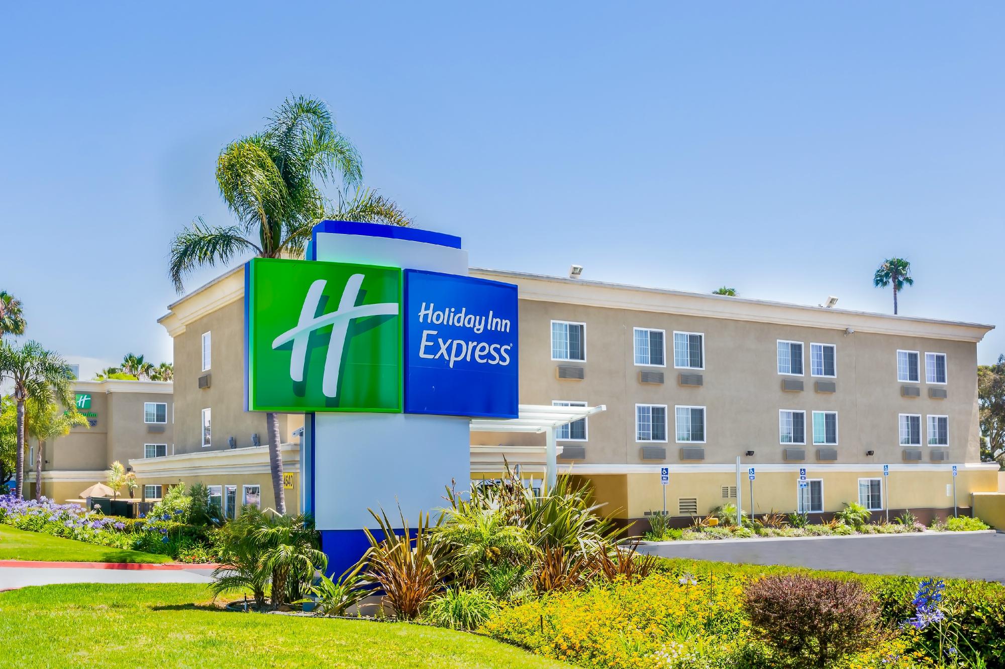 HOLIDAY INN EXPRESS SAN DIEGO SEAWORLD BEACH AREA AN IHG HOTEL 112   Holiday Inn Express San 