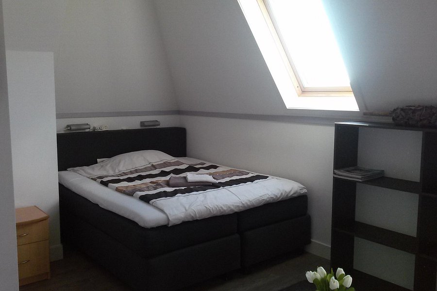 Sitcom verstoring Tien WIT 51 - BED & BREAKFAST: See Reviews and 3 Photos (Noordwijk, The Netherlands) - Tripadvisor Sitcom verstoring Tien WIT 51 - BED & BREAKFAST: See Reviews and 3 Photos (Noordwijk, The Netherlands) - Tripadvisor