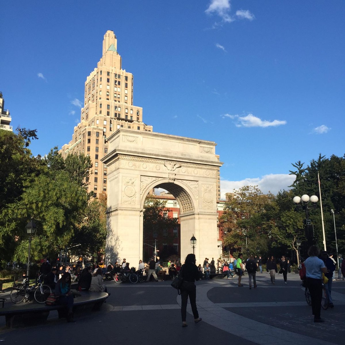 Washington Square Park: Your NYC Hotel Haven Awaits!