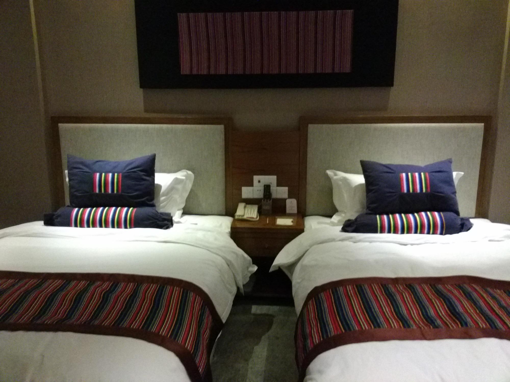 Hotel photo 4 of Qomo Langzong Hotel.