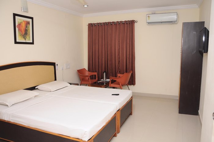 Adithya Residency - Hotel Reviews (Tirupati, India)