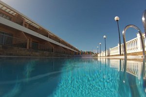 Piscina y playa