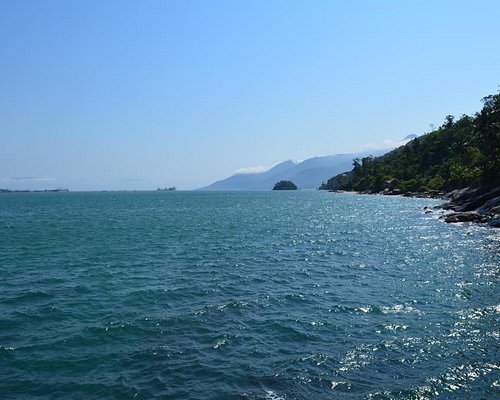 Praia do Viana é urbana e tem águas claras, mornas e tranquilas. É ideal  para crianças e quem busca tranquilidade. - Picture of Ilhabela, State of  Sao Paulo - Tripadvisor