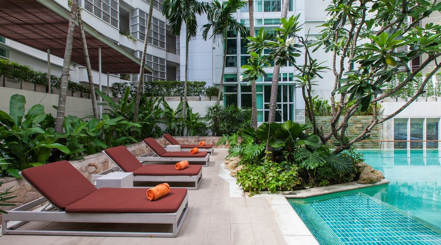 The Pool at the Anantara Baan Rajprasong Serviced Suites