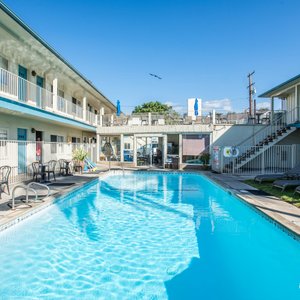 The Pool at the Cabrillo Inn at the Beach