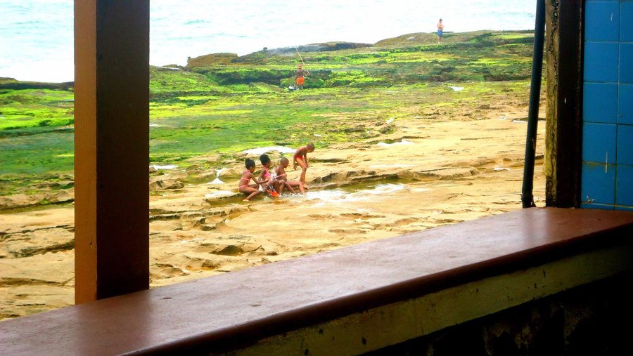 Vista do fundo do Hotel (pequenas piscinas para crianças)