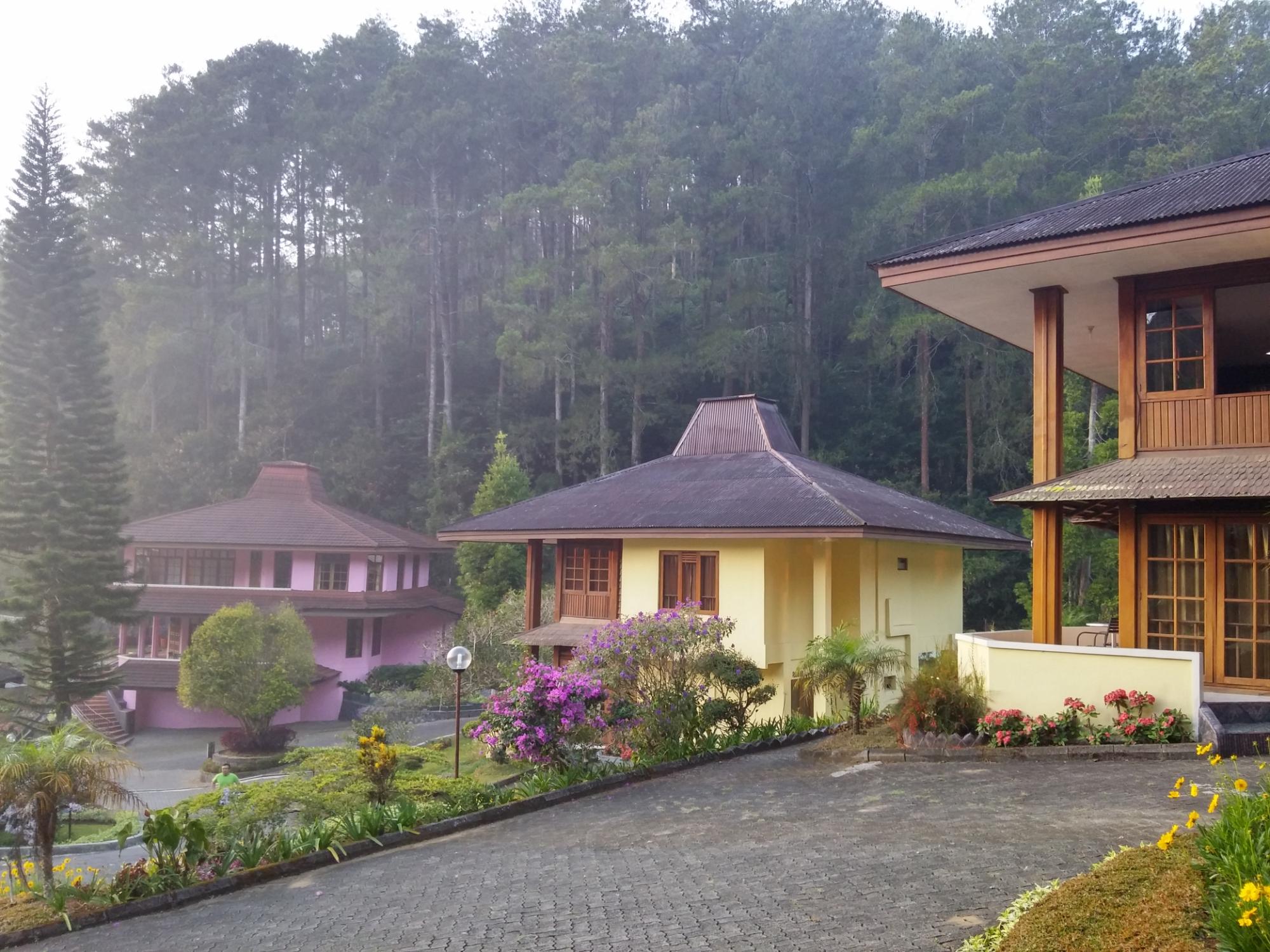 LEMBAH HIJAU RESORT HOTEL (Puncak, Indonesia) - Ulasan Resor - Tripadvisor