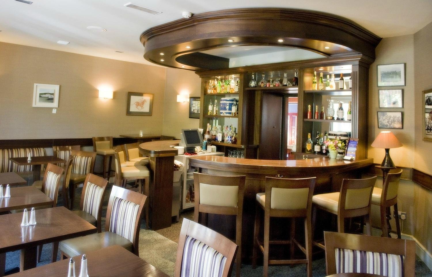 Ahernes Seafood Restaurant and Accommodation by null