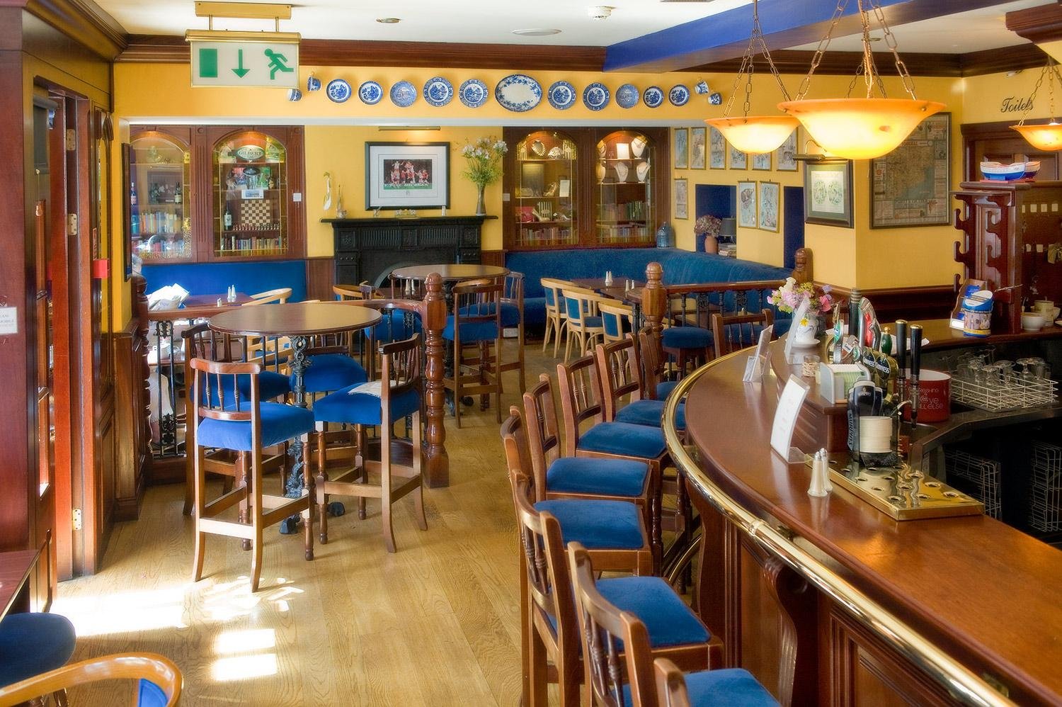 Ahernes Seafood Restaurant and Accommodation by null