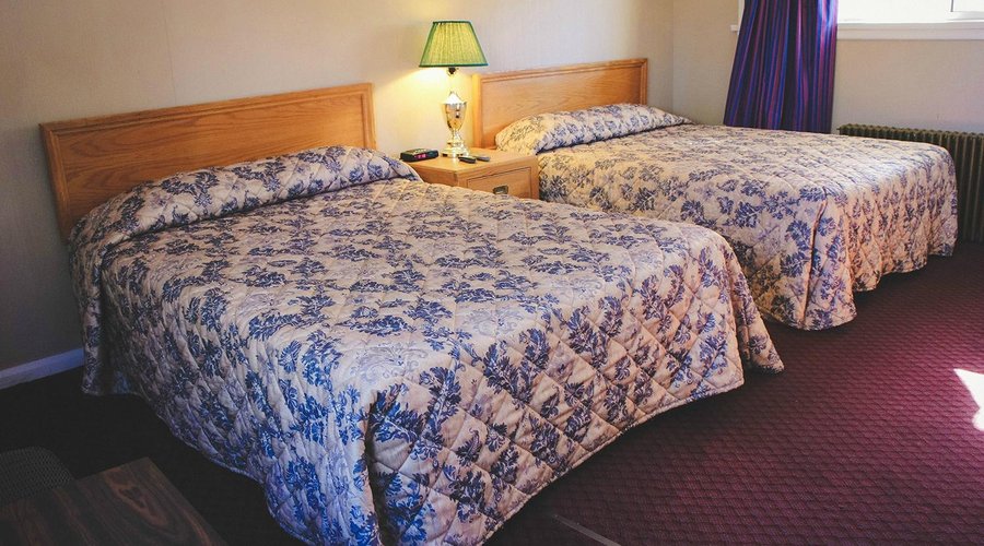 Deluxe queen room