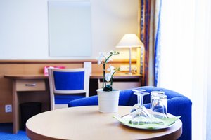 Room & Suite