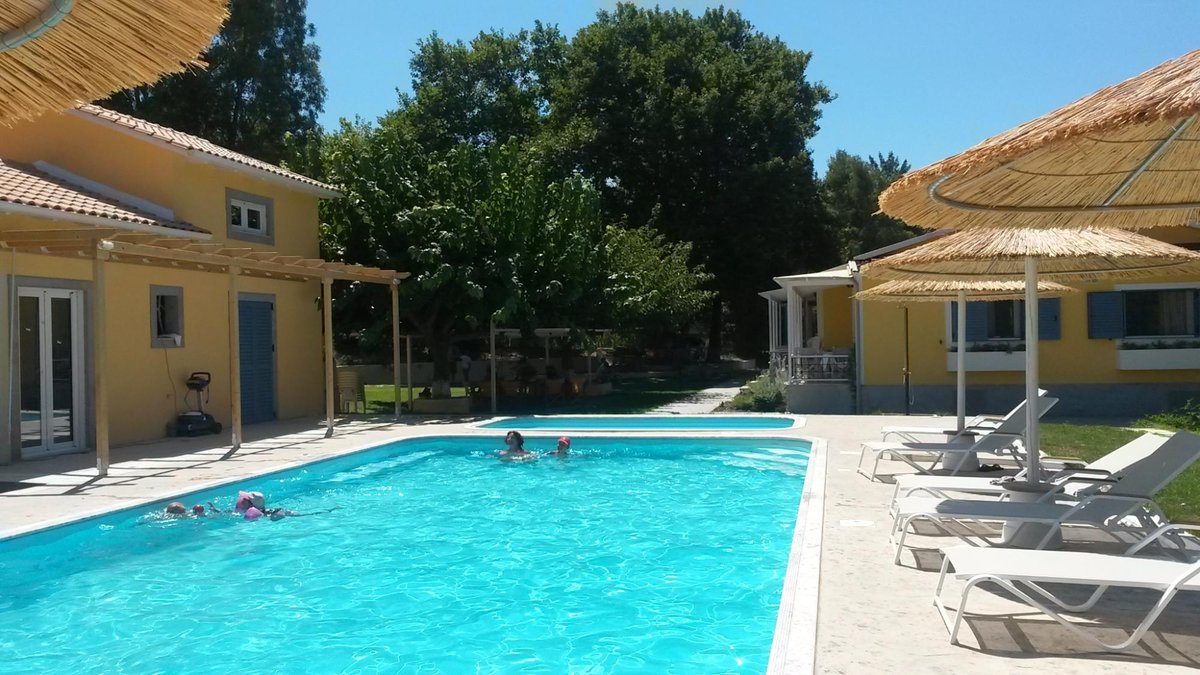 Billy's House Pool Pictures & Reviews - Tripadvisor