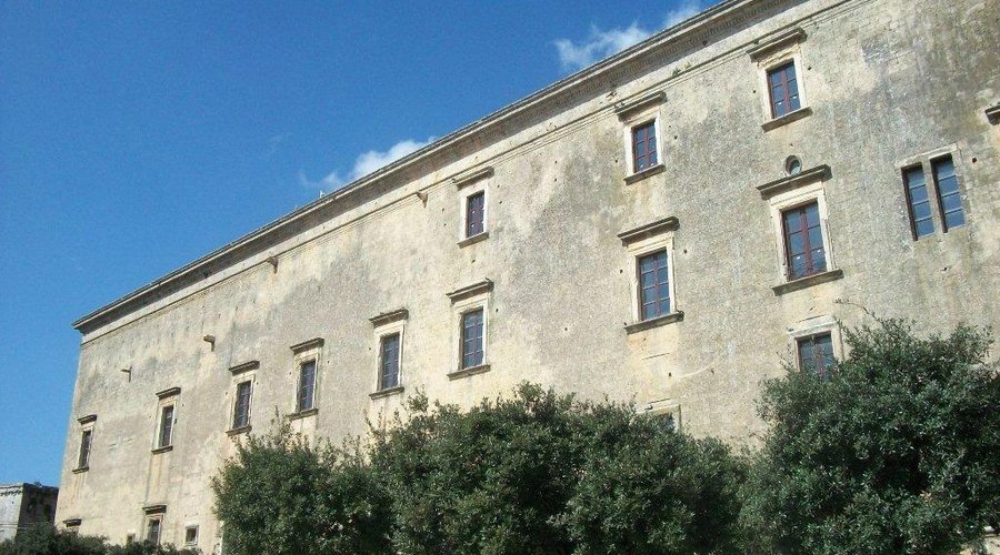 palazzo Gallone, a pochi passi dal b&b