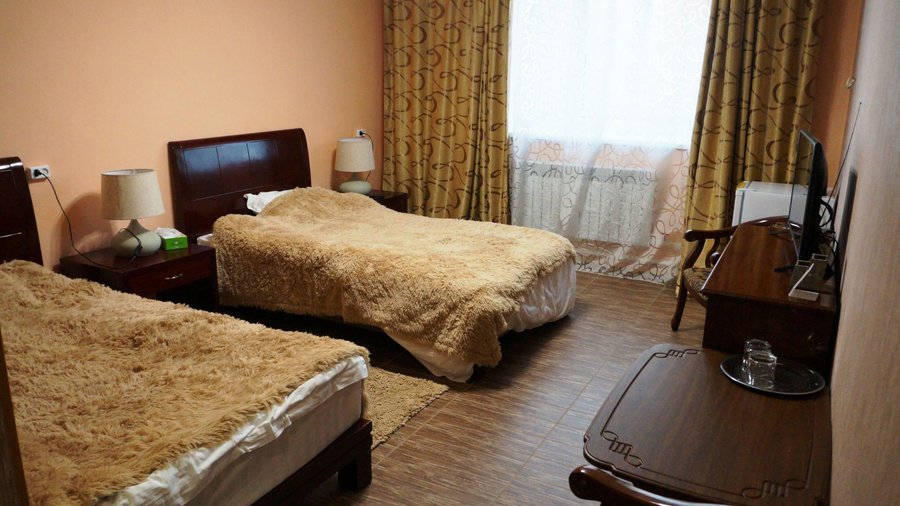 Двуспальный номер (1 этаж две 1,5 кровати)