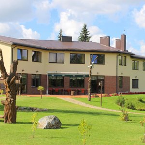 Close to town, nice park near the hotel