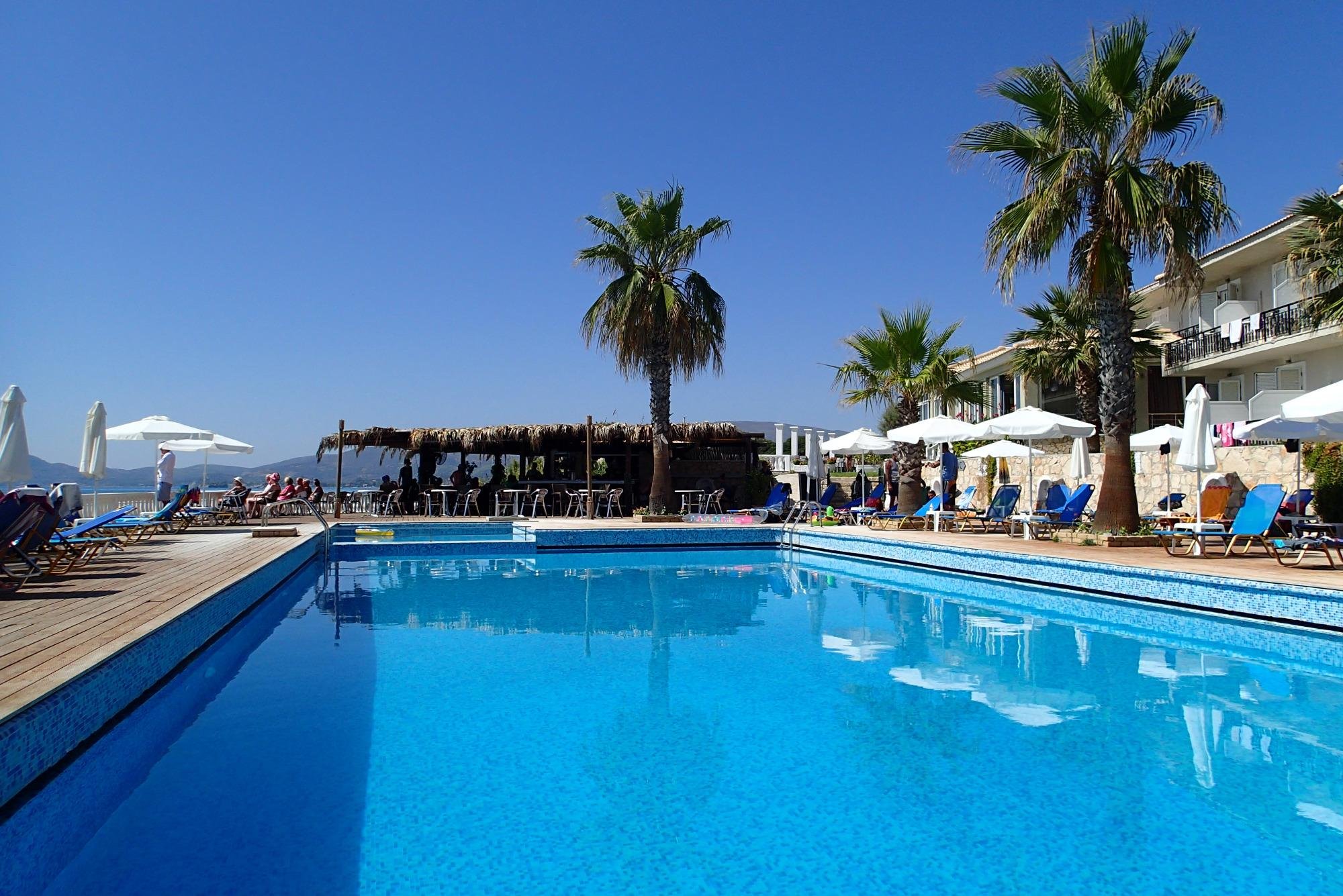 crystal beach hotel kalamaki greece