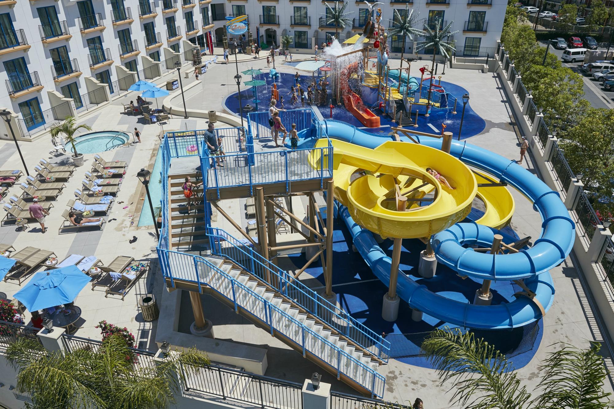 Hotel photo 55 of Courtyard by Marriott Anaheim Theme Park Entrance.
