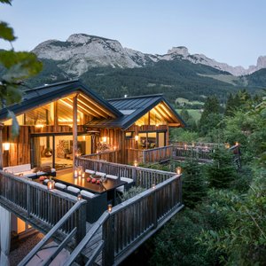 Luxuslodge im Sommer