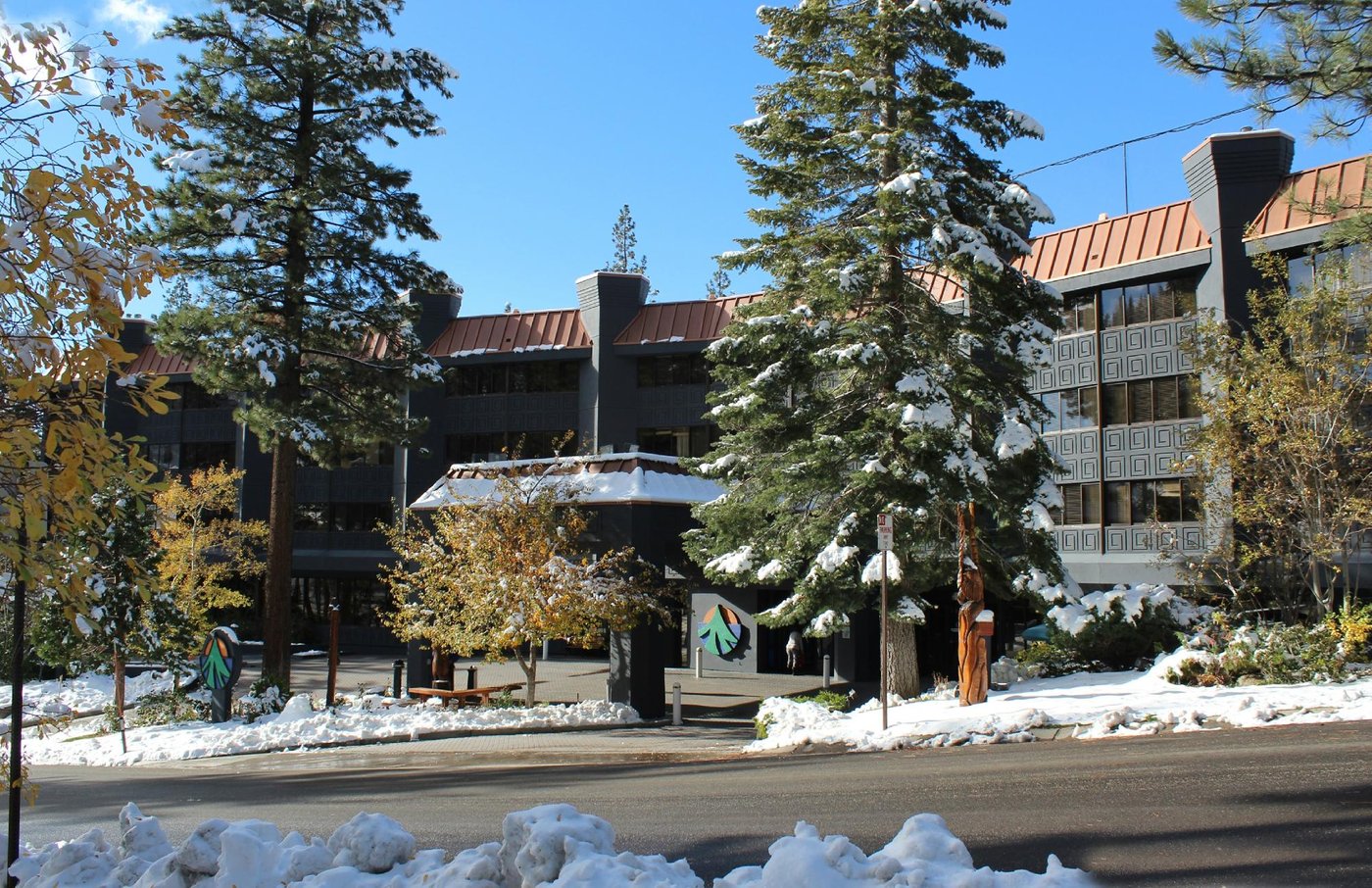 TAHOE SEASONS RESORT 80 (̶1̶8̶9̶) Updated 2023 Prices & Reviews South Lake Tahoe, CA