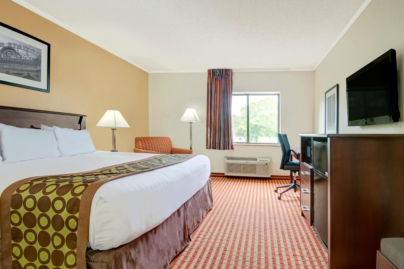 DAYS INN & SUITES BY WYNDHAM KANSAS CITY SOUTH - Updated 2024 Prices ...