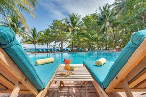 Piscina y playa