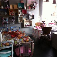 Partagez un agréable moment à la Récré!!! De beaux et bons gâteaux, des thés originaux et des ac