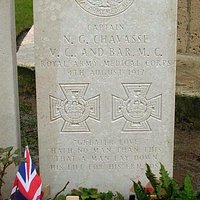 Gravestone of Captain Noel Godfrey CHAVASSE, Victoria Cross & Bar
