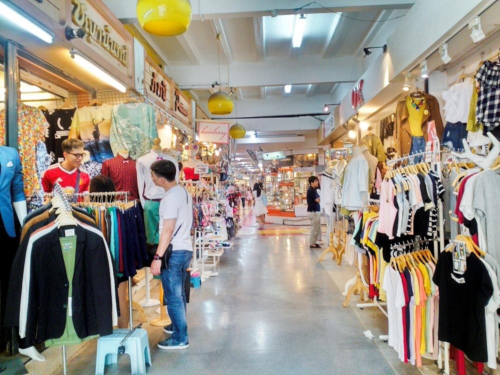 Browsing the Trendy Shops of Siam Square