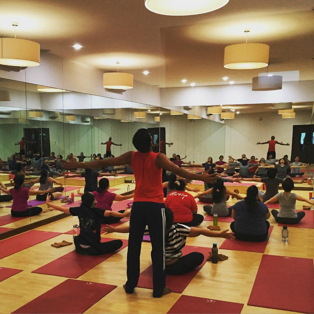 REAL YOGA INDONESIA (Jakarta) - Qué SABER antes de ir (2025)