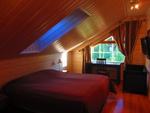 Room & Suite