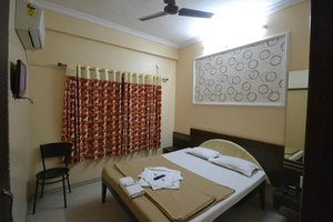 Room & Suite