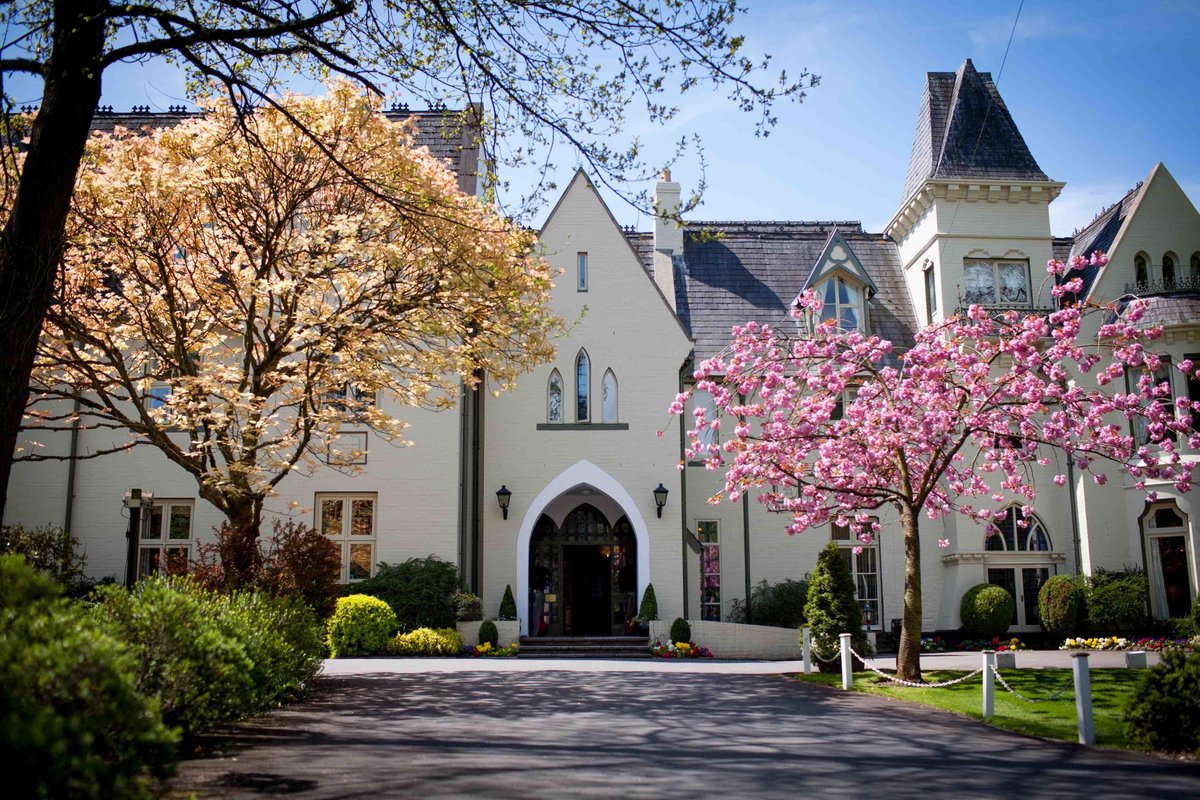 Glen-yr-Afon House Hotel