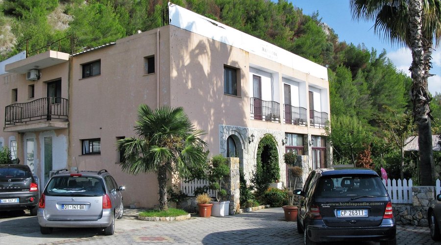 Hotel Rapsodia