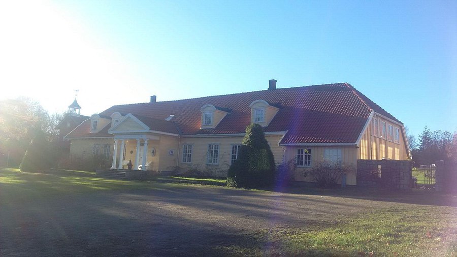 Roed Gard Utleie () Roed Gard Utleie
