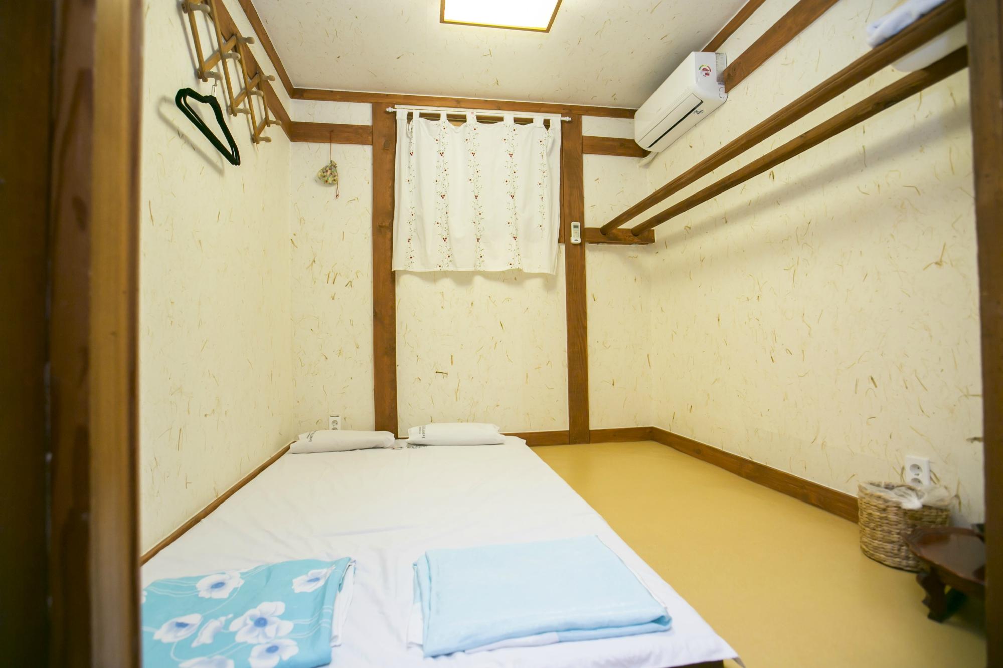 Hotel photo 22 of Bukchonmaru Hanok Guesthouse.