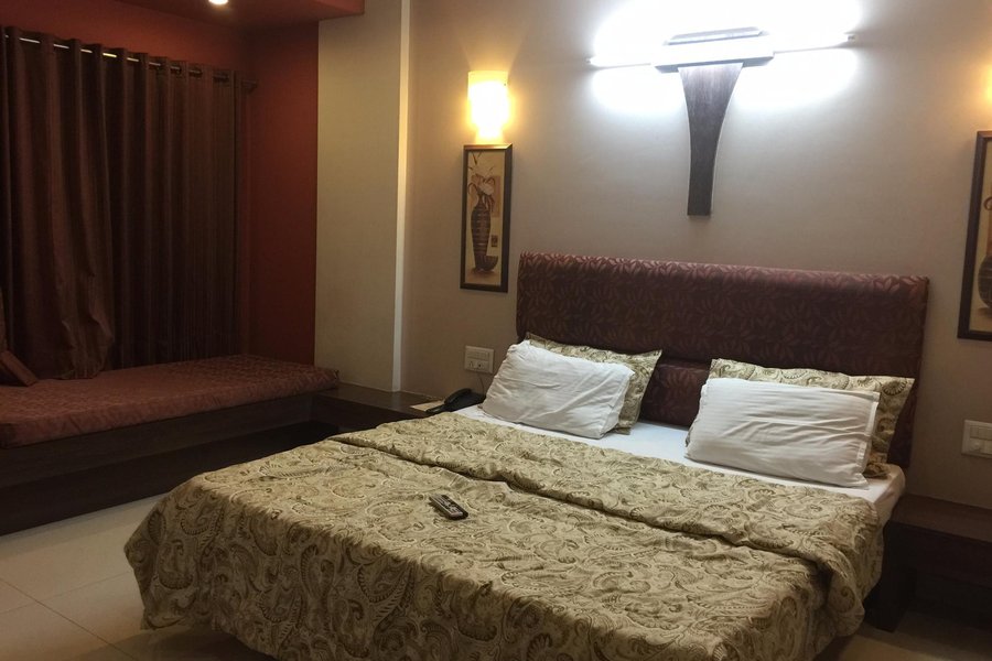 LOTUS HOTEL (Solapur, Maharashtra) - Hotel Reviews, Photos, Rate ...