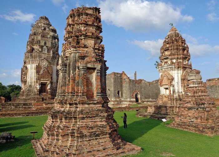 Another view of the surrounding outer grounds.