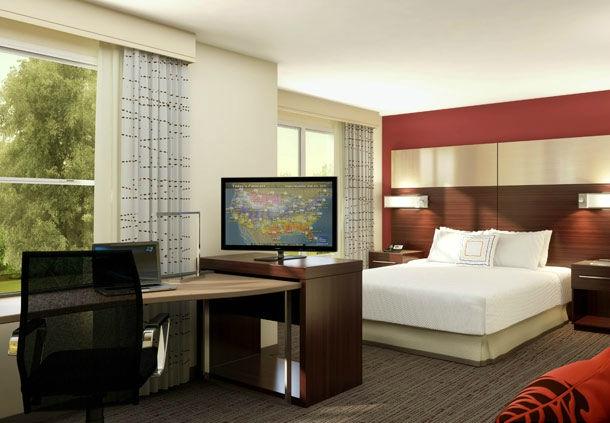 Hotel photo 25 of Residence Inn by Marriott Kansas City at The Legends.