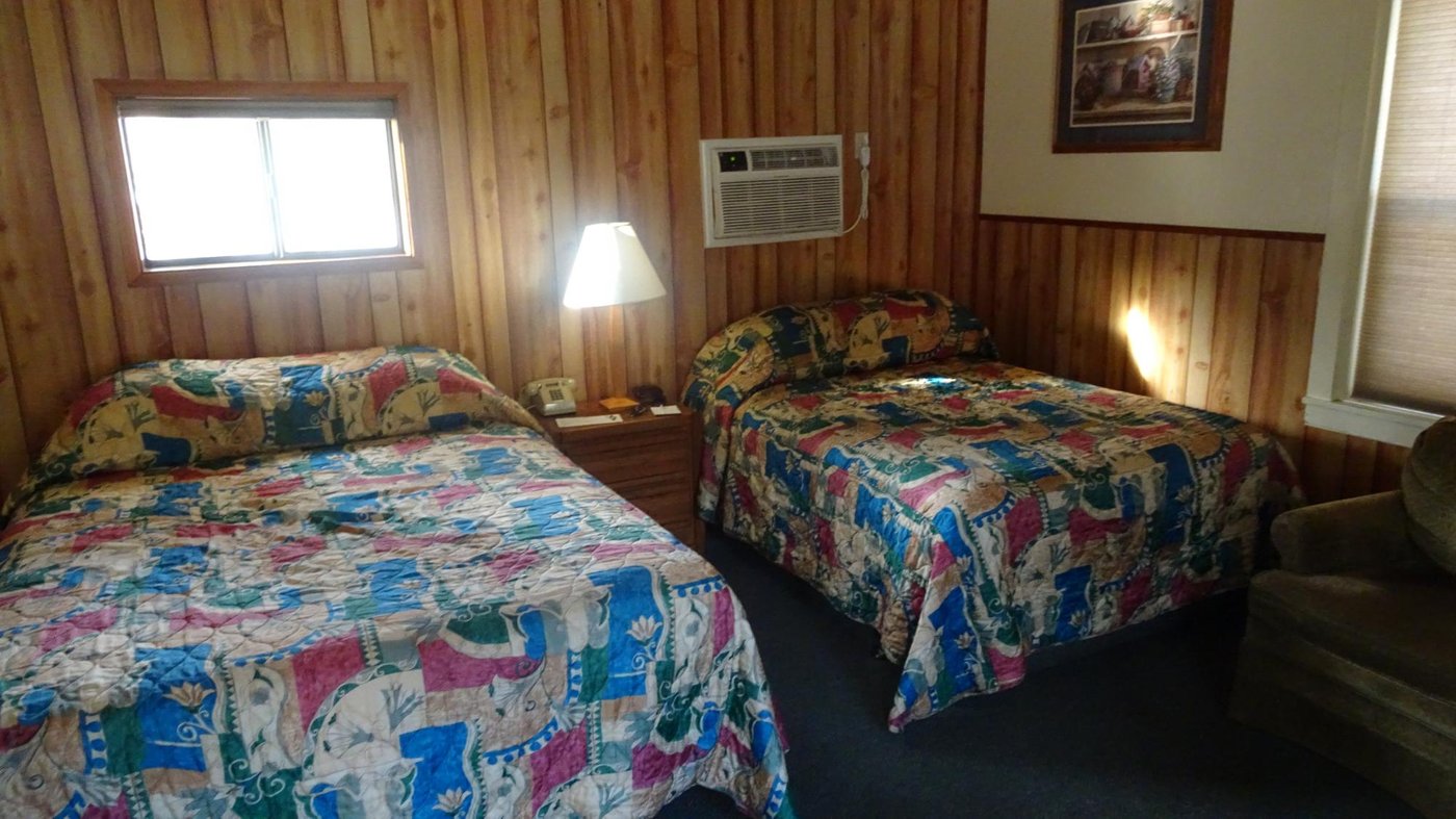 LAZY J RANCH MOTEL - Updated 2023 Prices & Hotel Reviews (Three Rivers, CA)