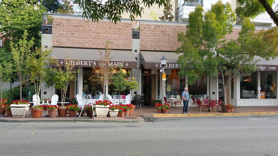 Gilbert's On Main